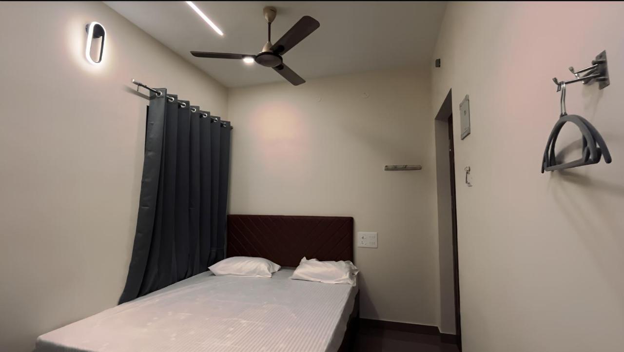 Hotel Coastal Inn Nāgappattinam Kültér fotó