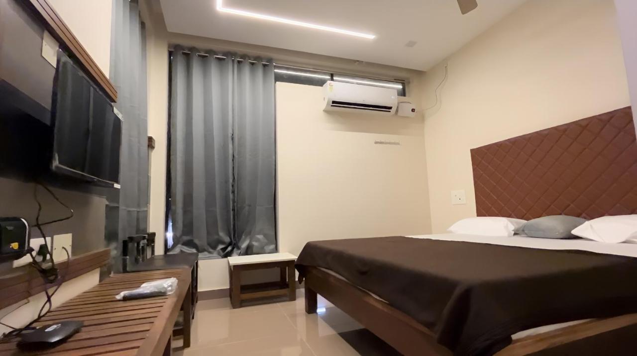 Hotel Coastal Inn Nāgappattinam Kültér fotó