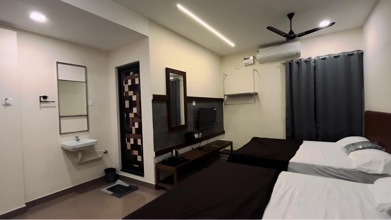 Hotel Coastal Inn Nāgappattinam Kültér fotó